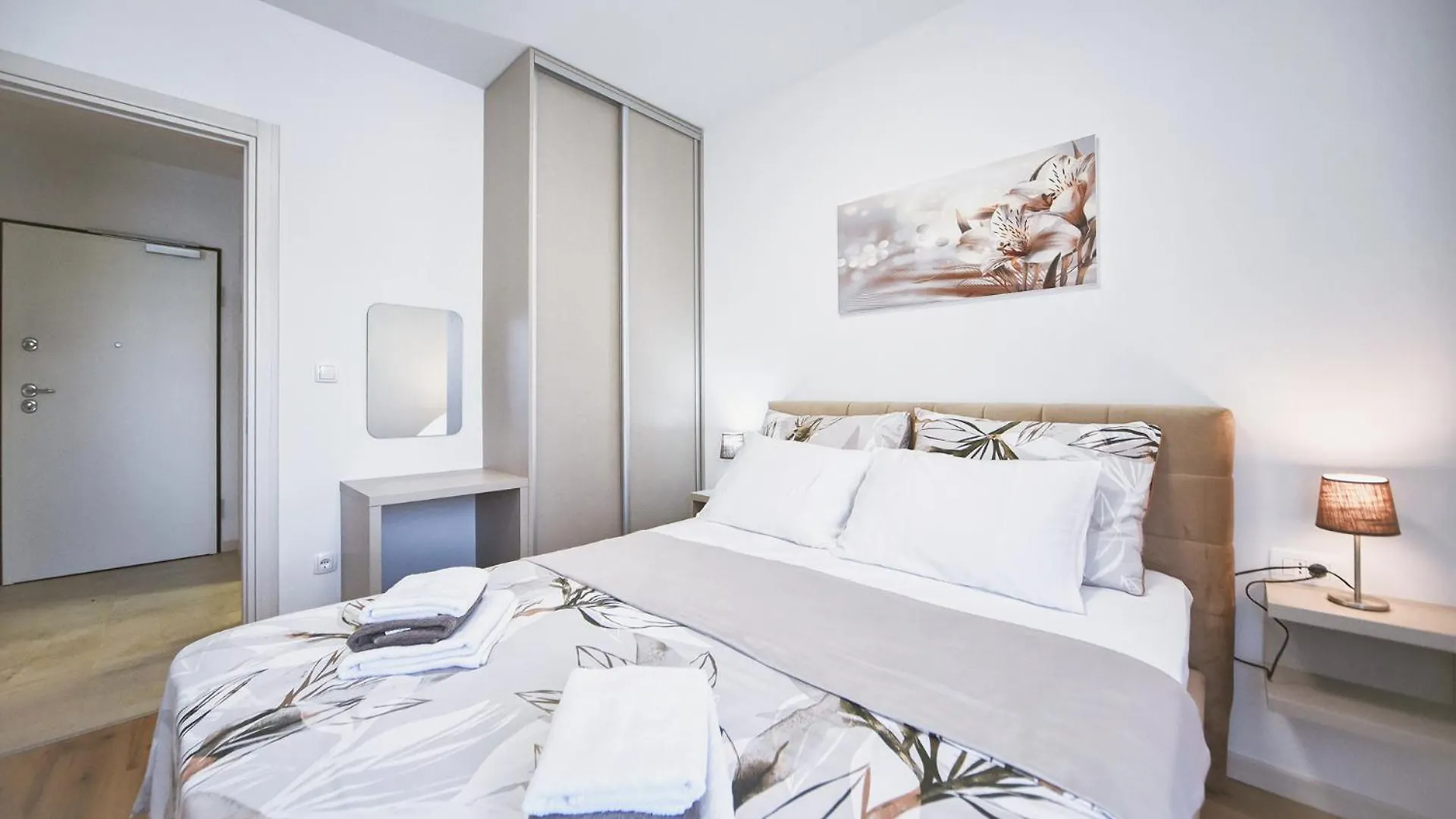 Apartments Lola & Bela 풀라